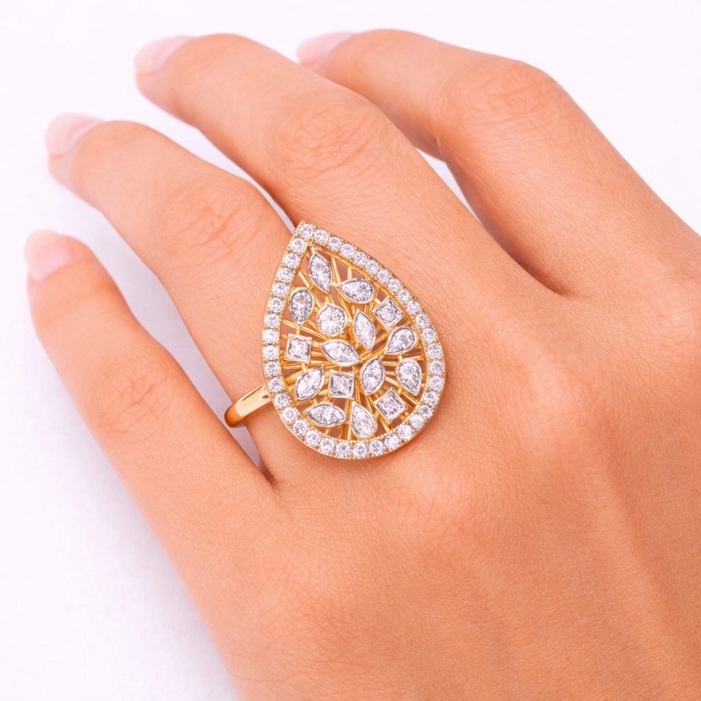 Bellmont Aurelia Diamond Halo Ring