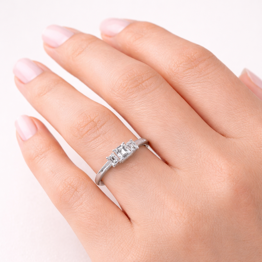 Bellmont Trieste Emerald Diamond Ring